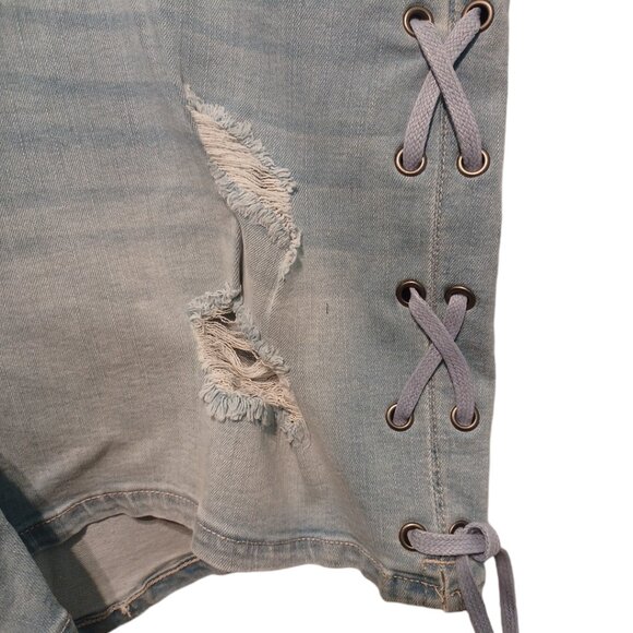 NEW WITH TAGS Jean Shorts - Frankie & Stella - Distressed 20W (5987 - Picture 2 of 7